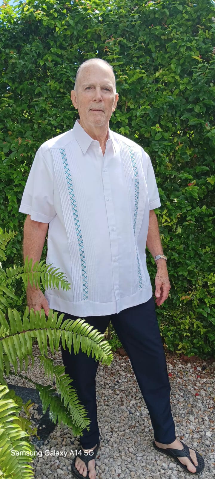 Men's Artisan Mexican Embroidered Wedding Shirt Cigar /Pen Pocket