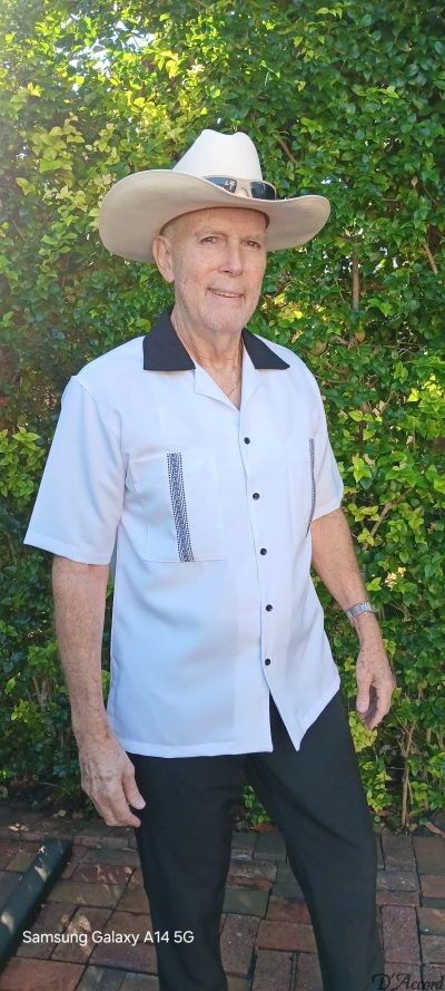 Men's Two Tone Retro Cuban Collar Casual Shirt Black/White Embroidered D'Accord 5975