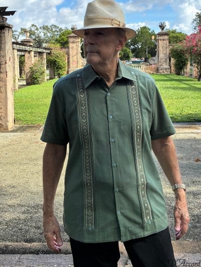 Men's Dual Embroidery Guayabera Style Sage Ivory D'Accord 5527 NEW !